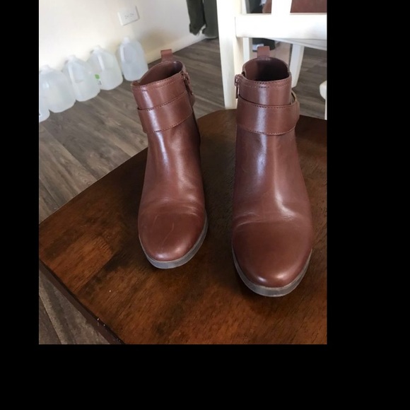 Anne Klein booties - Picture 3 of 4